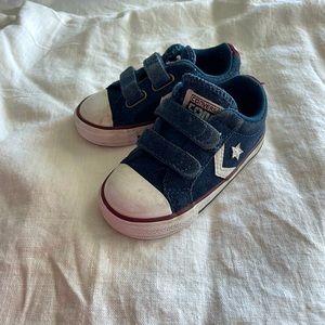 Toddler blue navy converse size 7c